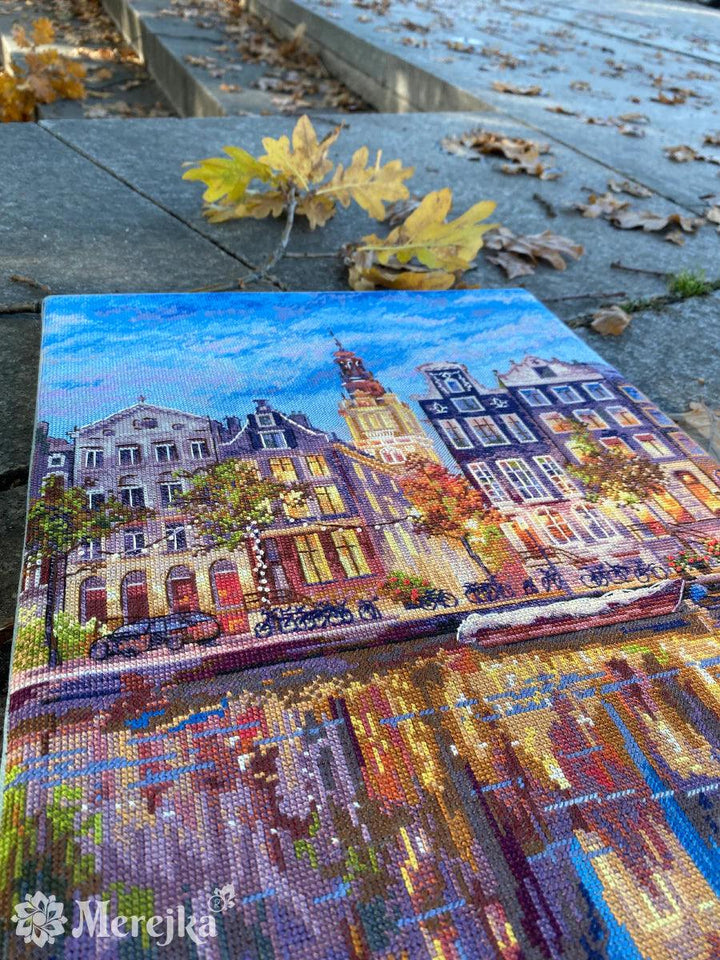 Amsterdam K-232 Counted Cross-Stitch Kit