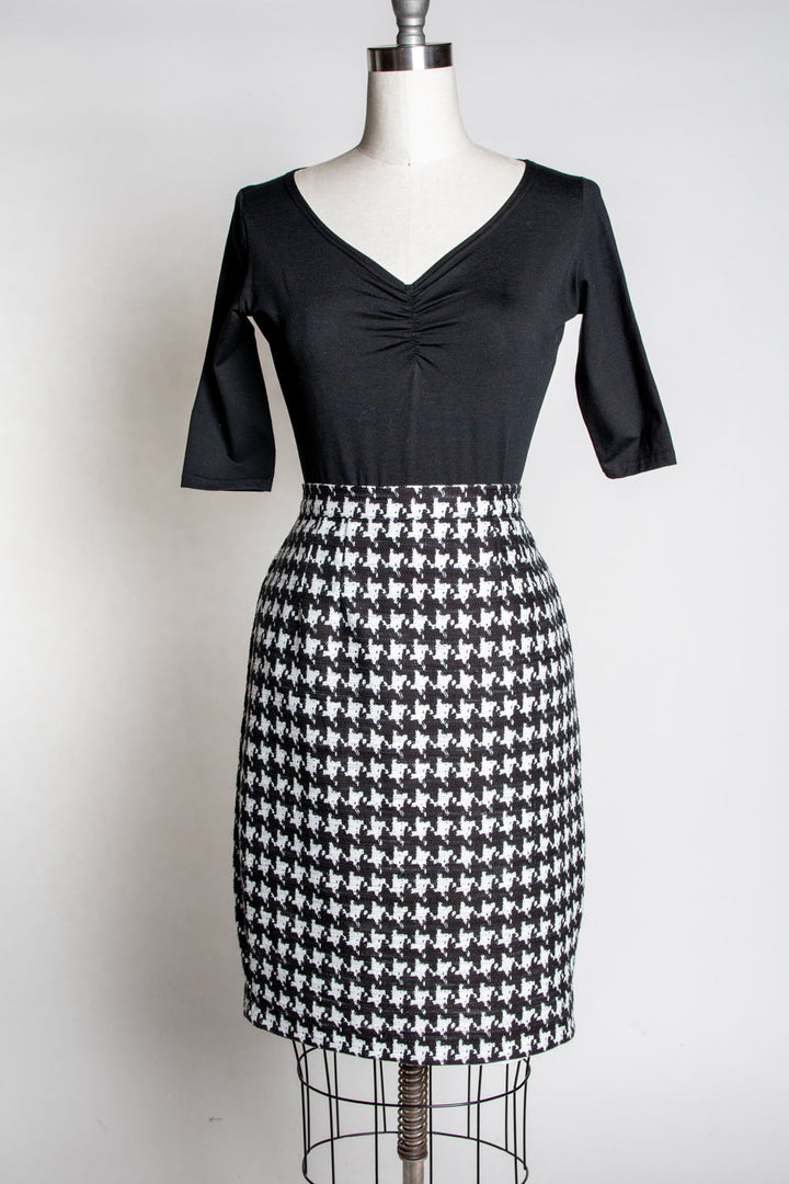 Basic Pencil Skirt- Houndstooth