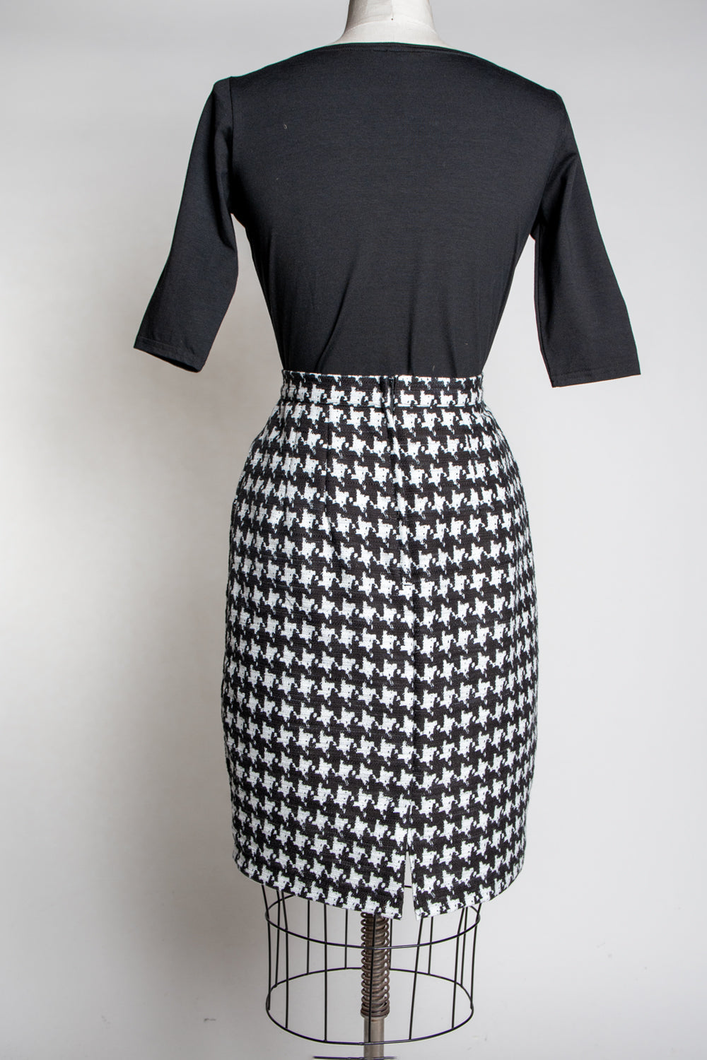Basic Pencil Skirt- Houndstooth