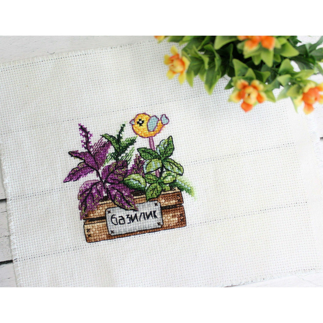 Basil SM-636 Counted Cross Stitch Kit