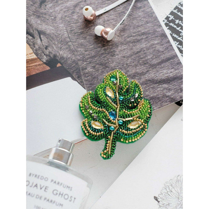 Bead Embroidery kit - Decoration Monster leaf AD-063