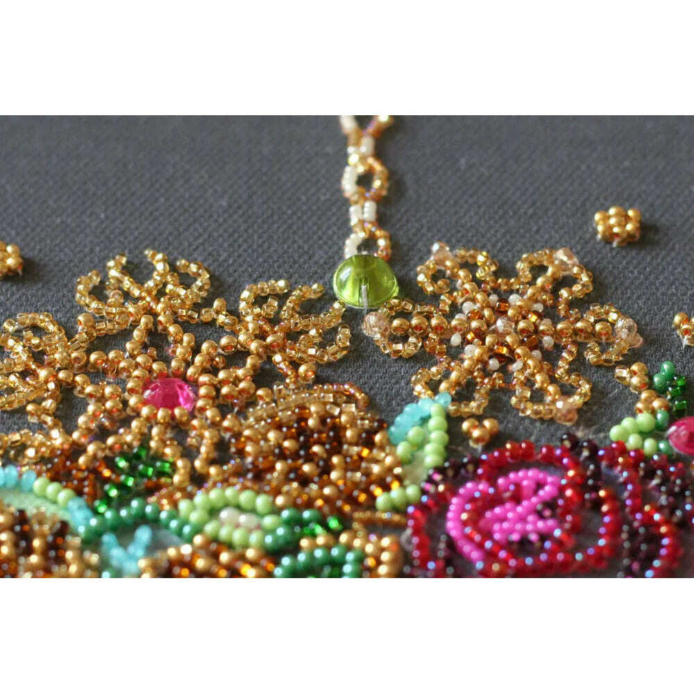 Bead Embroidery Kit - New year wreath AB-828