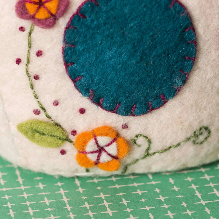 Birdhouse & 2 Birds from Felt Craft Kit BIRHO3F