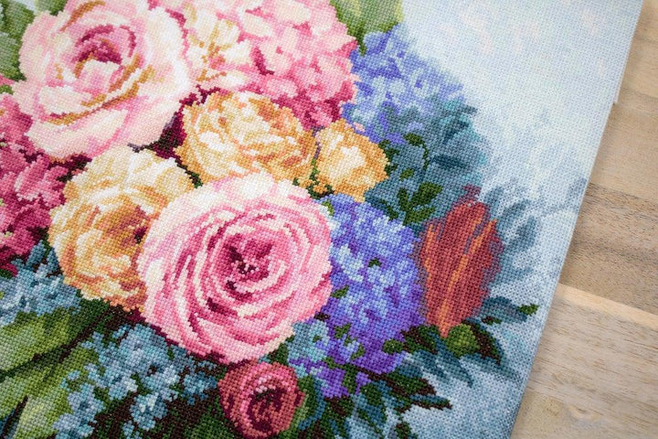 Bouquet B2371L Counted Cross-Stitch Kit