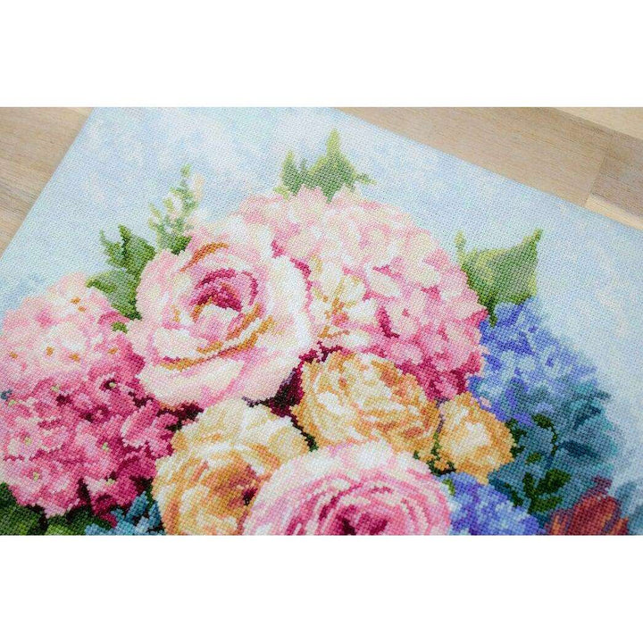 Bouquet B2371L Counted Cross-Stitch Kit