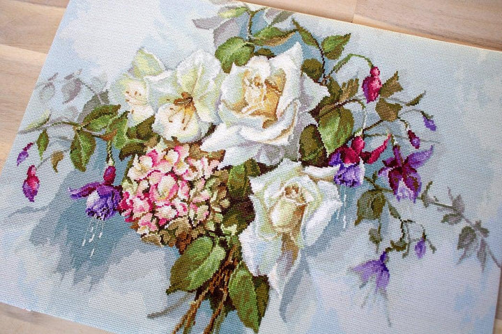 Bouquet with Roses BA2363L Counted Cross-Stitch Kit