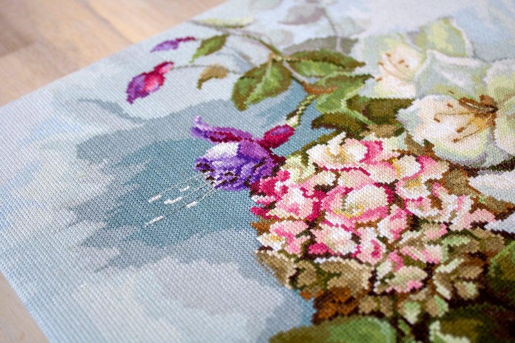 Bouquet with Roses BA2363L Counted Cross-Stitch Kit
