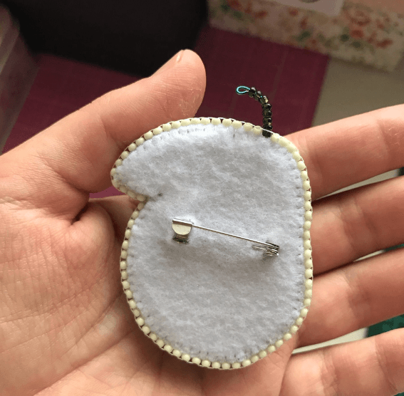 BP-213C Beadwork kit for creating brooch Crystal Art "Avocado"