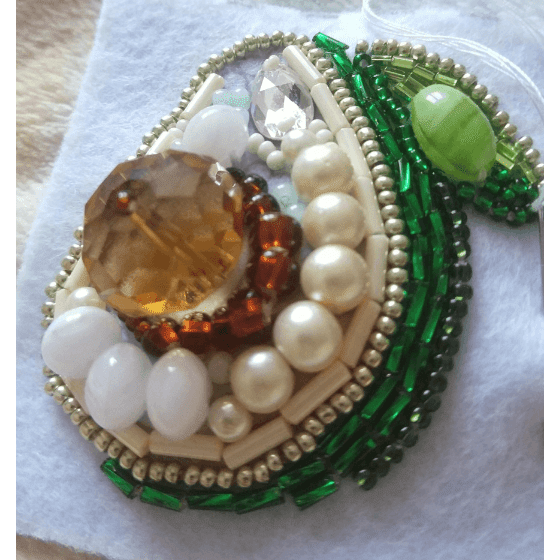 BP-213C Beadwork kit for creating brooch Crystal Art "Avocado"
