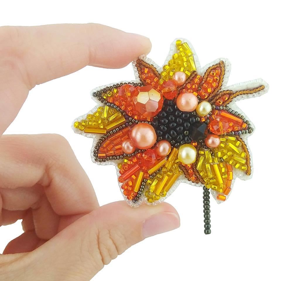 BP-228C Beadwork kit for creating brooch Crystal Art "Sunflower"