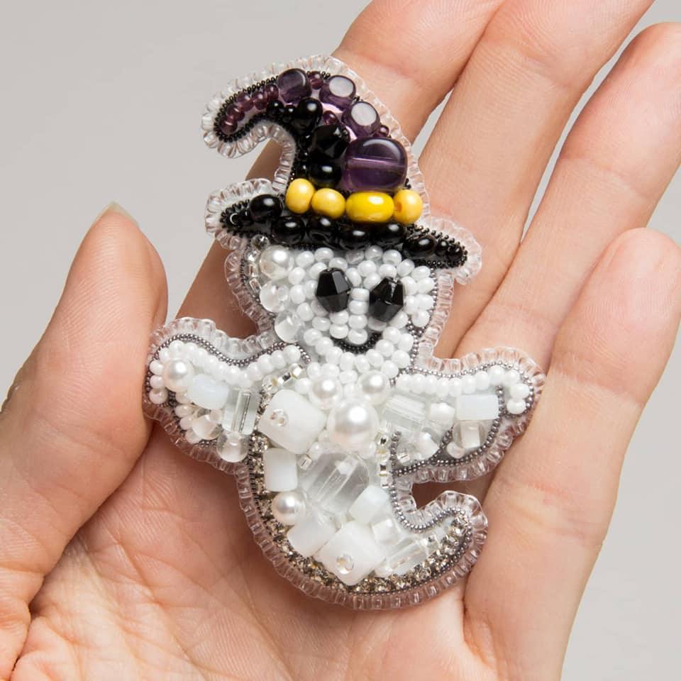 BP-333C Beadwork kit for creating brooch Crystal Art "Ghost"
