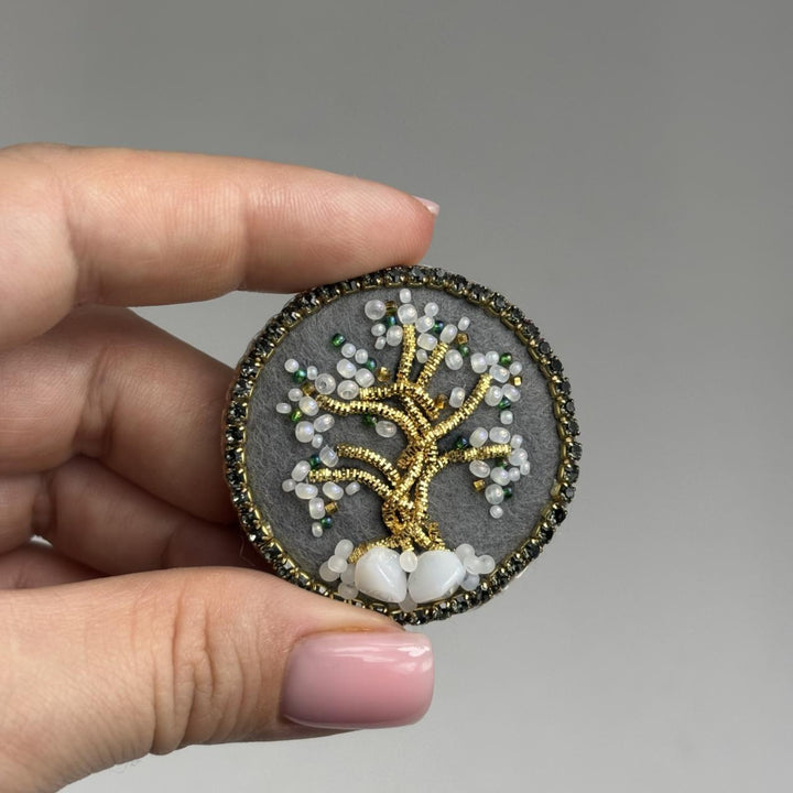 Beadwork kit for creating brooch Crystal Art Tree of happiness BP-371C