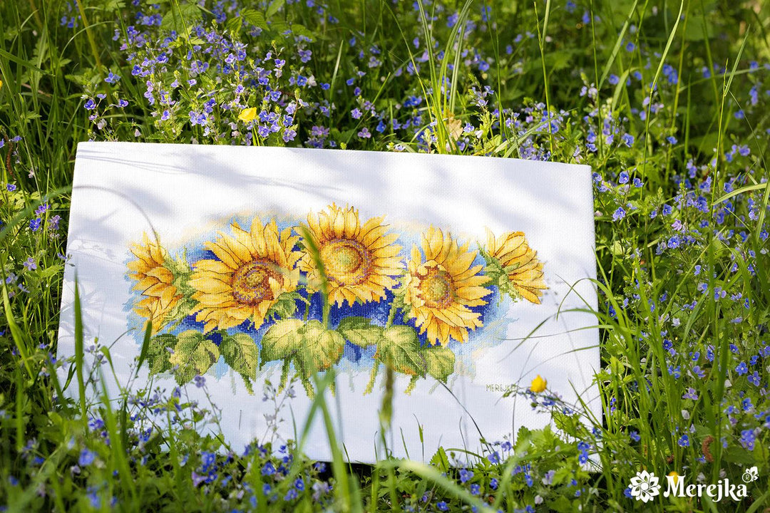 Bright Sunflowers K-125 Counted Cross-Stitch Kit