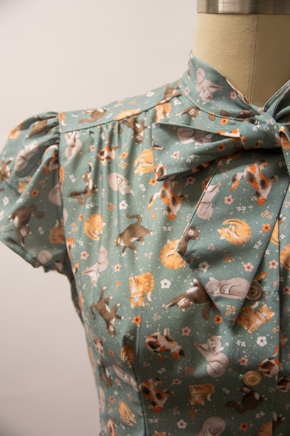 Estelle Blouse - All My Friends are Cats, Silver