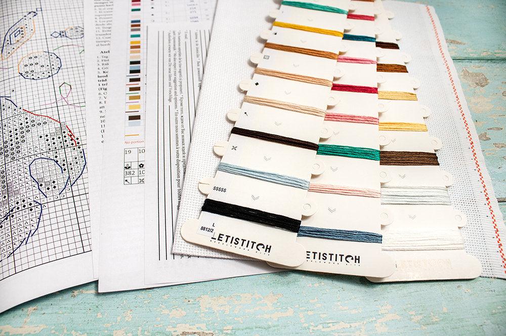 Cat's Happiness L8812 Counted Cross Stitch Kit