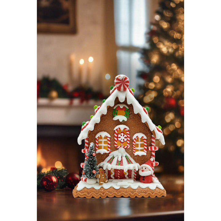 Christmas Gingerbread House with Santa. Wizardi Festive Decoration F07-N2-23-AAA008A