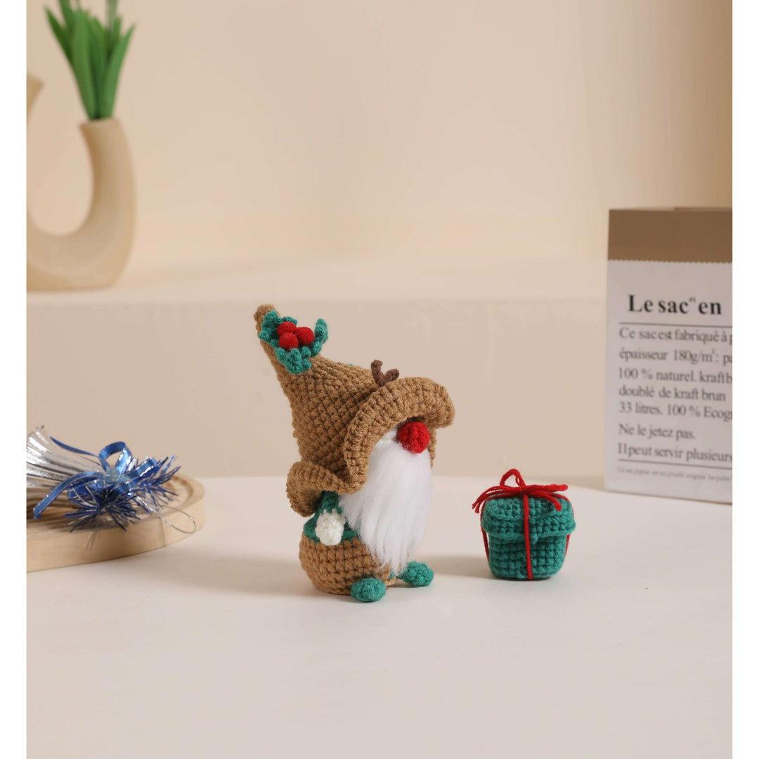 Christmas Gnome with Brown Hat Amigurumi DIY Crochet Kit Wizardi F07N8-M110