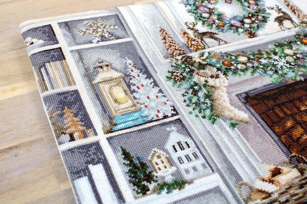 Christmas Interior B2394L Counted Cross-Stitch Kit