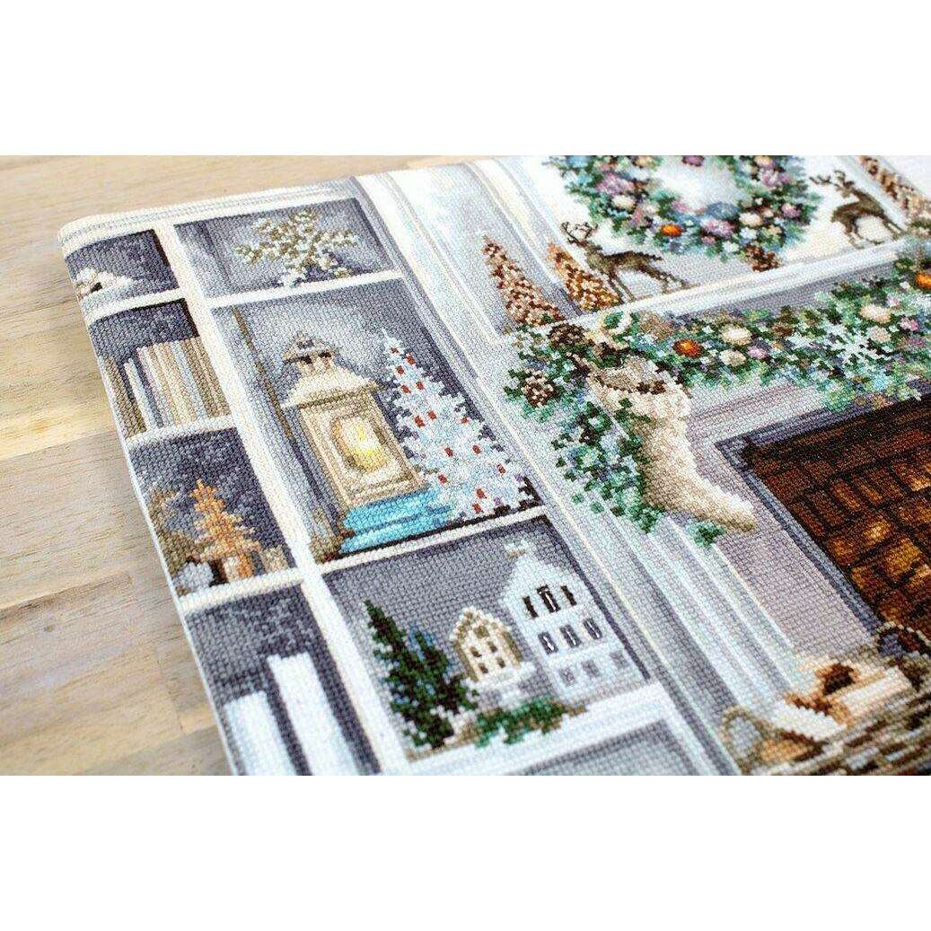 Christmas Interior B2394L Counted Cross-Stitch Kit