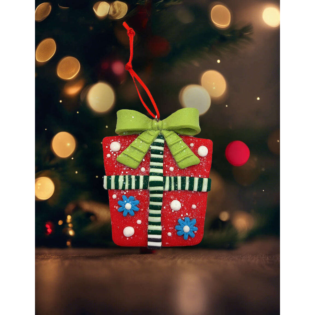 Christmas Ornament - Glossy Gingerbread Gift. Wizardi Festive Decoration F07-N2-6-A2585C