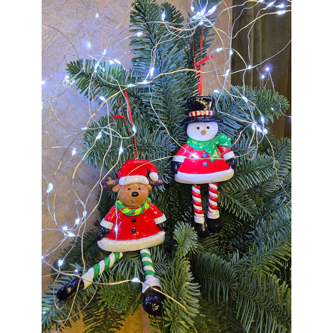Christmas Ornament - Glossy Gingerbread Reindeer with Dangling Legs. Wizardi Festive Decoration F07-N2-9-SAA202C