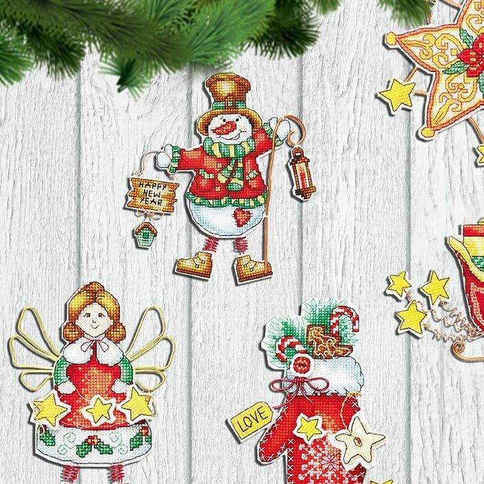 Christmas tree toy. Plastic Canvas Cross-stitch kit T-06C