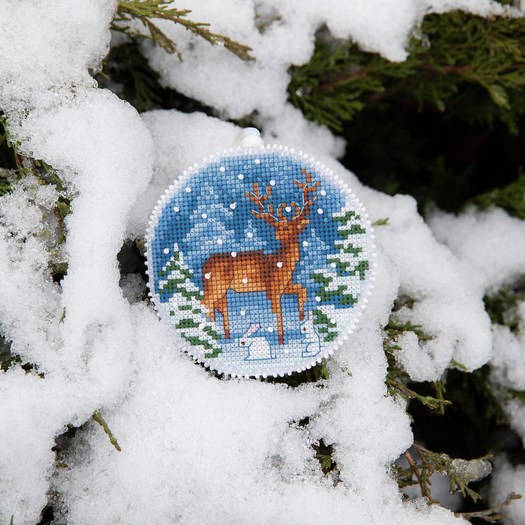 Christmas tree toy cross-stitch kit T-16C "Winter evening"