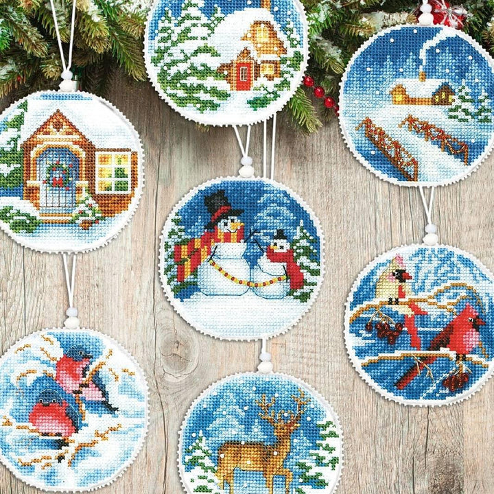 Christmas tree toy. Plastic Canvas Cross-stitch kit T-20C "Winter evening"