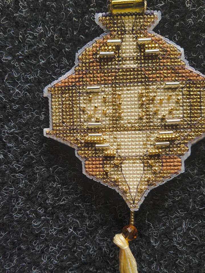 Christmas tree toy. Plastic Canvas Cross-stitch kit T-25C "Colorful lanterns"