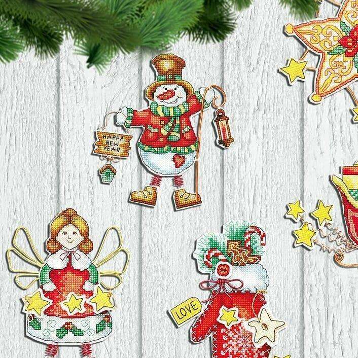 Christmas tree toy. Plastic Canvas Cross-stitch kit T-01C