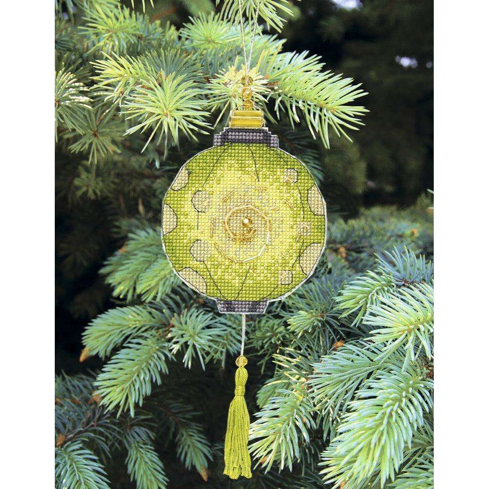 Christmas tree toy. Plastic Canvas Cross-stitch kit T-23C "Colorful lanterns"