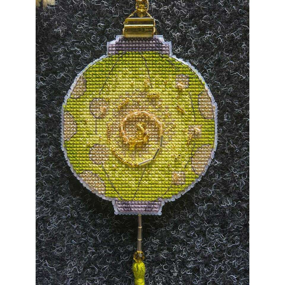 Christmas tree toy. Plastic Canvas Cross-stitch kit T-23C "Colorful lanterns"