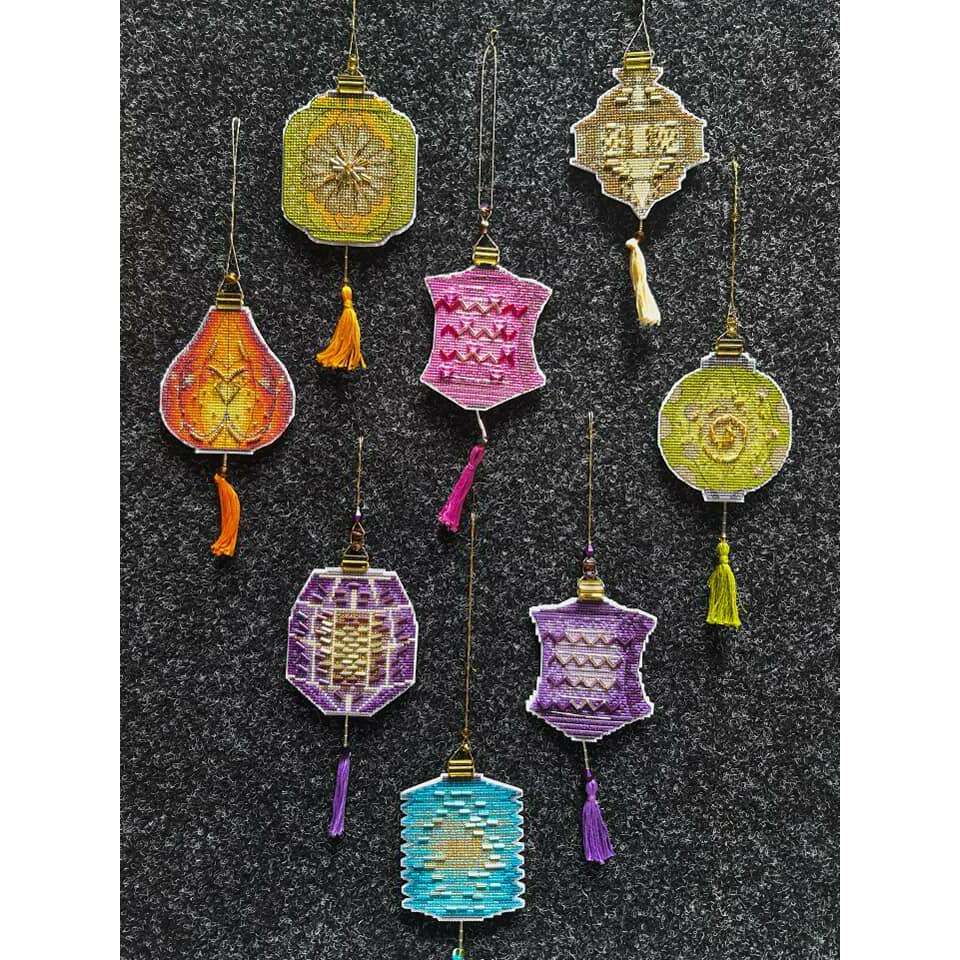 Christmas tree toy. Plastic Canvas Cross-stitch kit T-23C "Colorful lanterns"