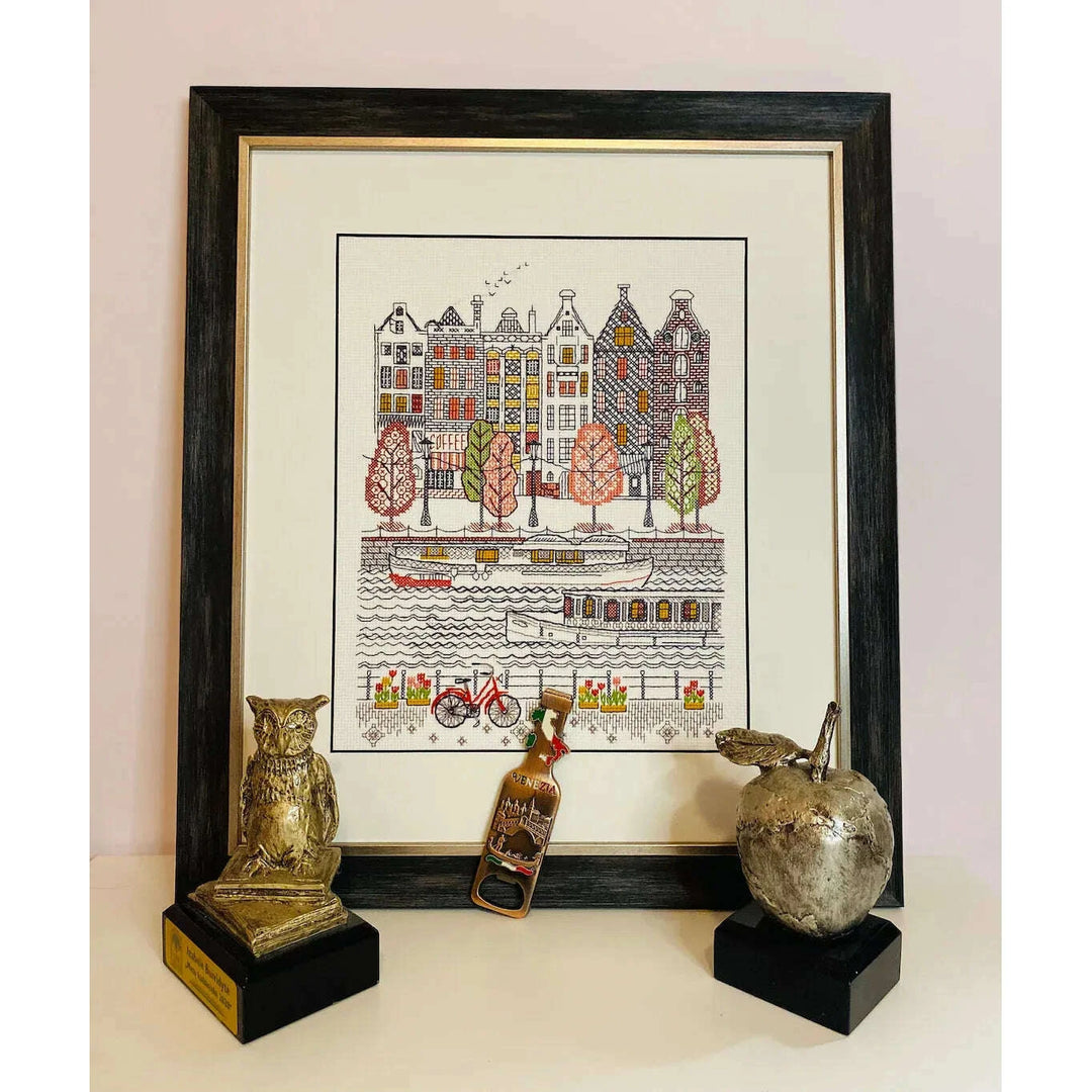 City on Water R2051 Counted Cross Stitch Kit
