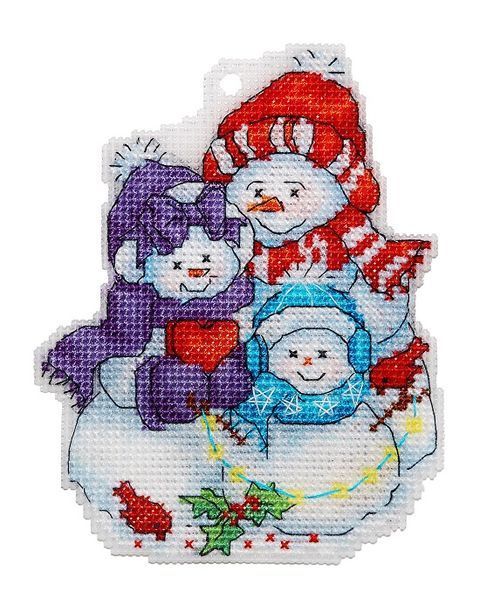 Snowman Family  Counted cross stitch kit 8033A