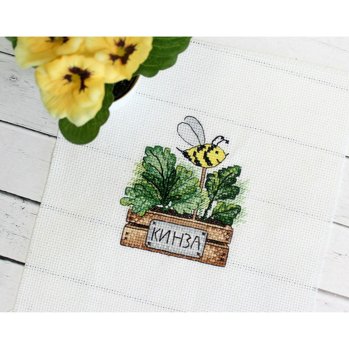 Coriander SM-638 Counted Cross Stitch Kit