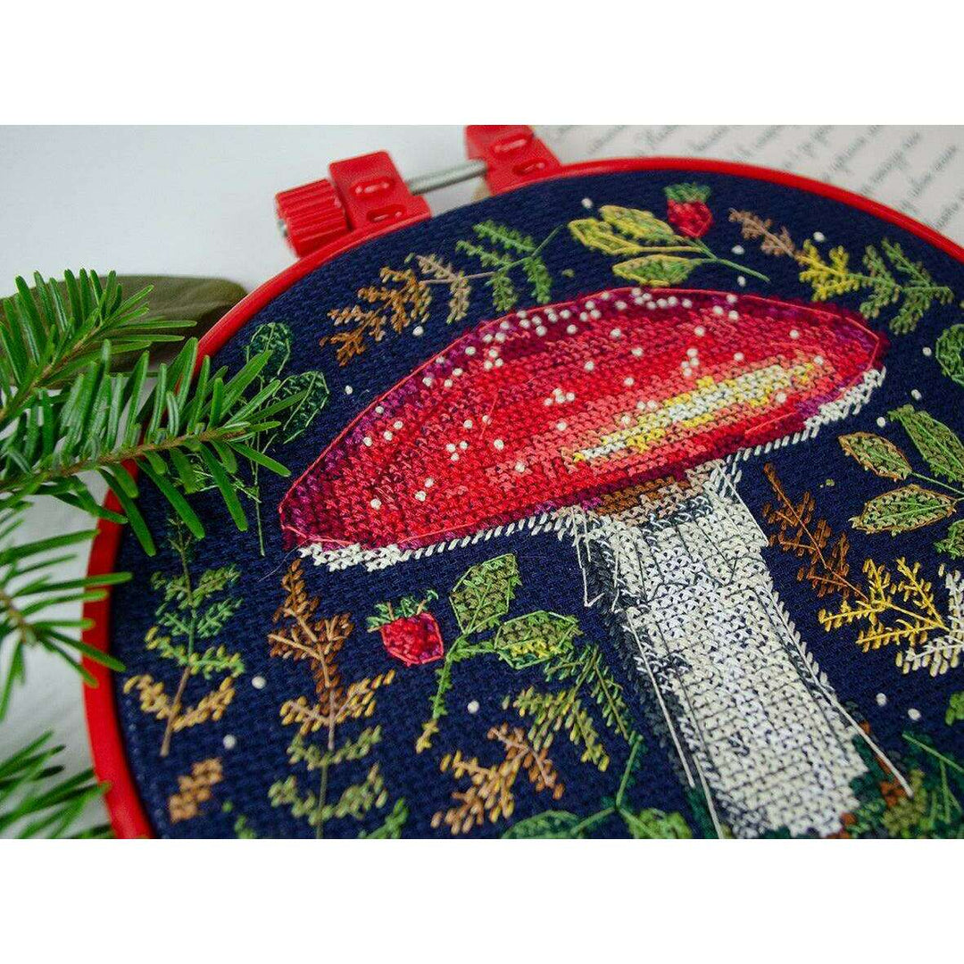 Counted Cross-stitch kit - Forest handsome AHM-071