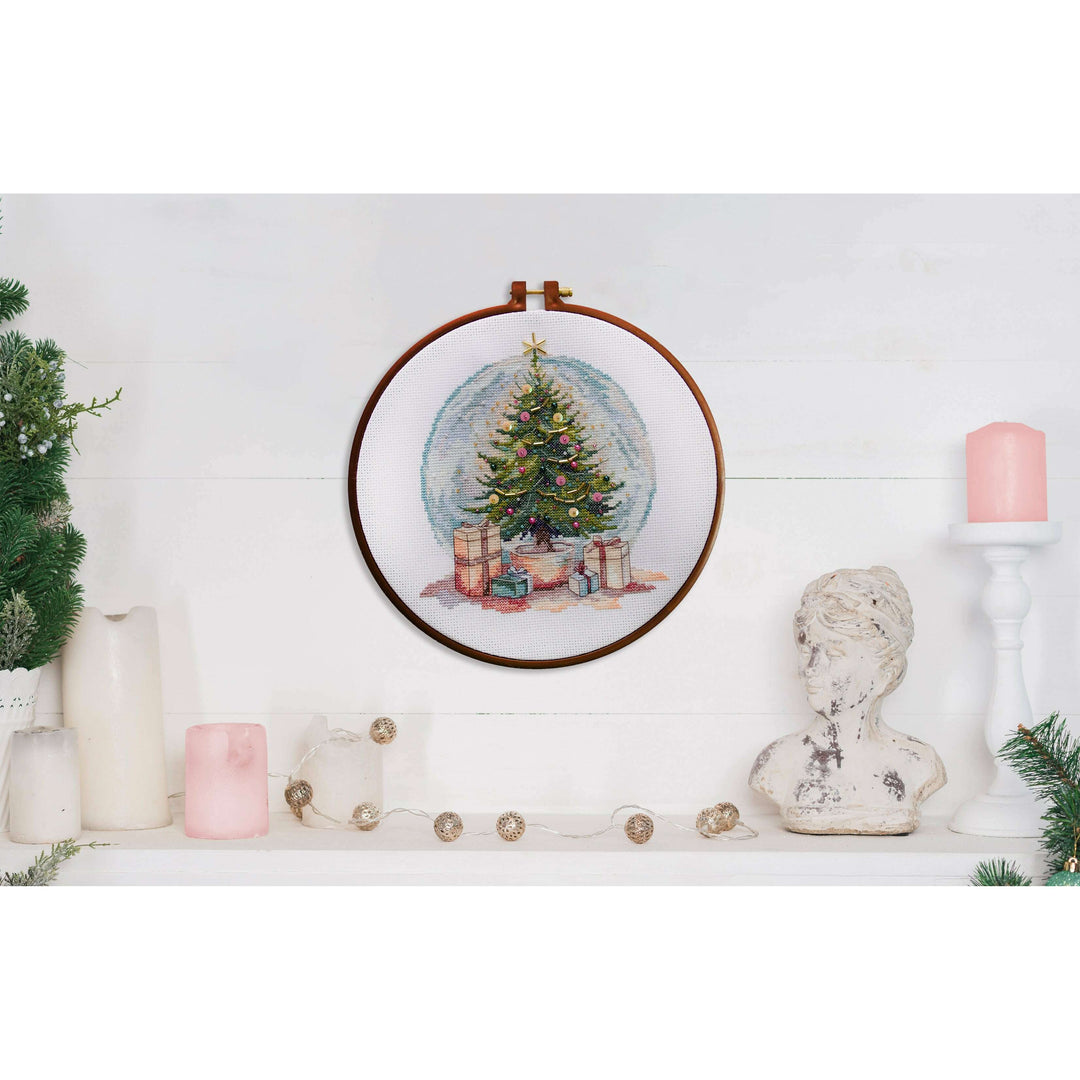 Counted Cross-stitch kit - Moment Before Christmas AH-255