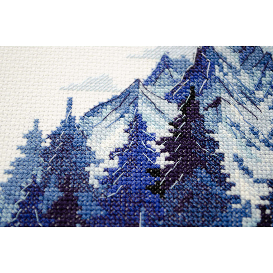 Counted Cross-stitch kit - Silver land AH-242