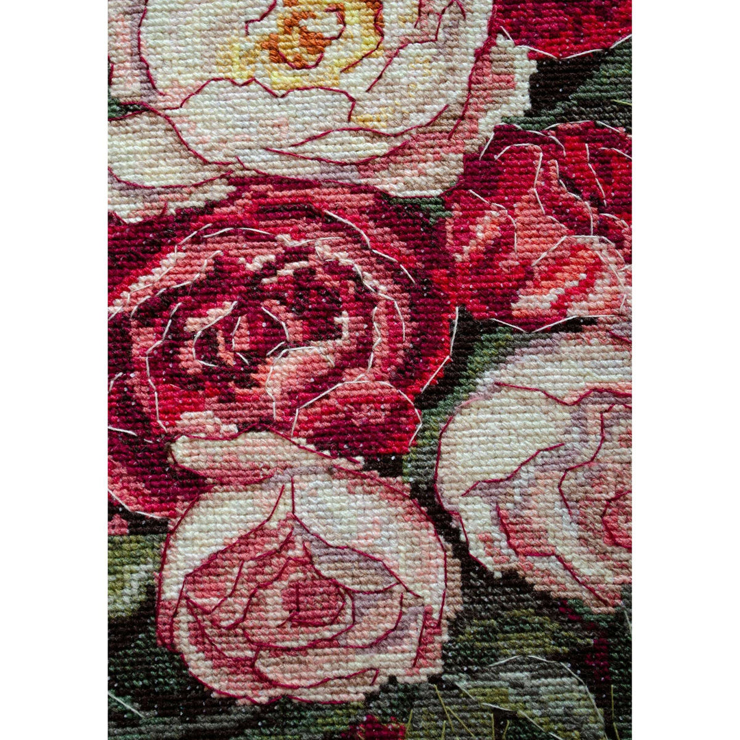 Counted Cross-stitch kit - Velvet feelings AH-244