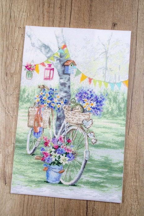 Counted Cross Stitch Kit Bike Leti971