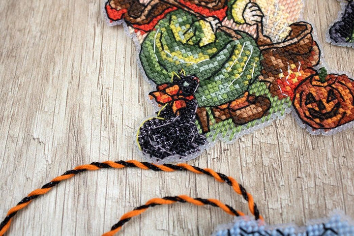 Counted Cross Stitch Kit Halloween Toys  L8008
