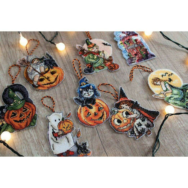 Counted Cross Stitch Kit Halloween Toys  L8008