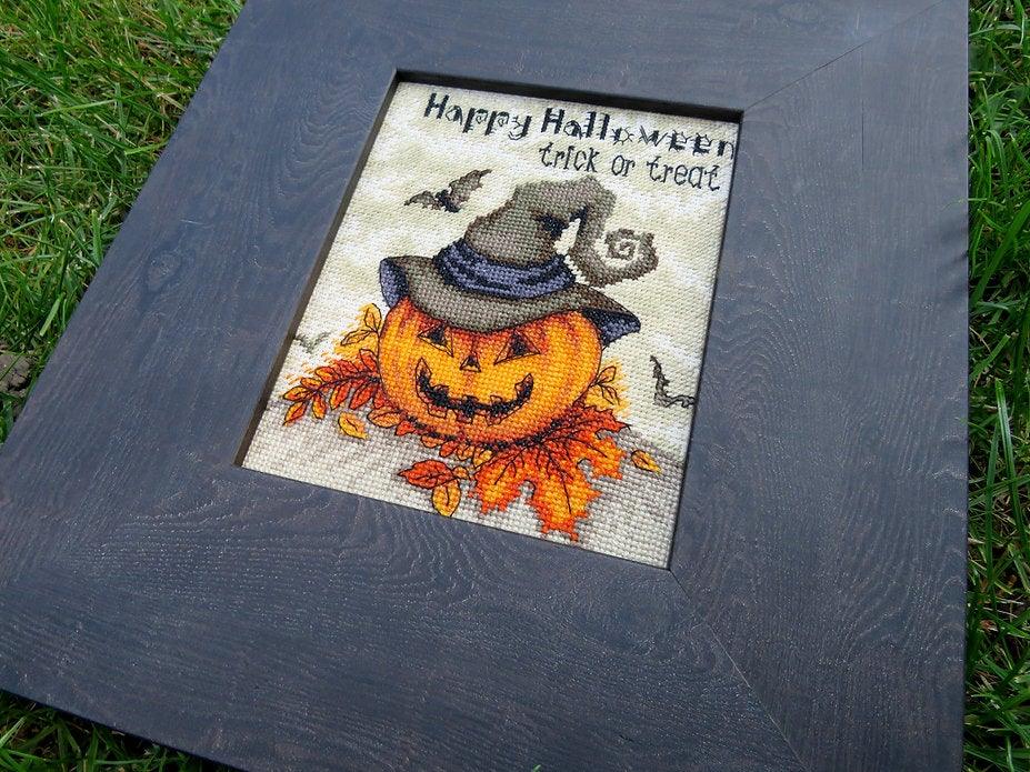 Counted Cross Stitch Kit Trick or treat Leti956
