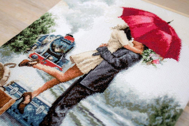 Couple on train station B2369L Counted Cross-Stitch Kit