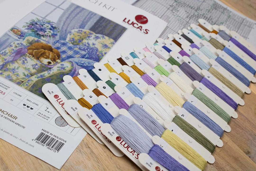 Cozy Armchair BU5016L Counted Cross-Stitch Kit