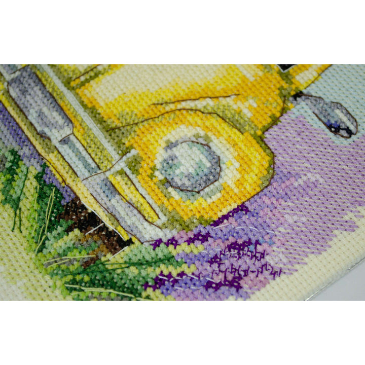 Cross-stitch kit - Adventures of Provence AH-276
