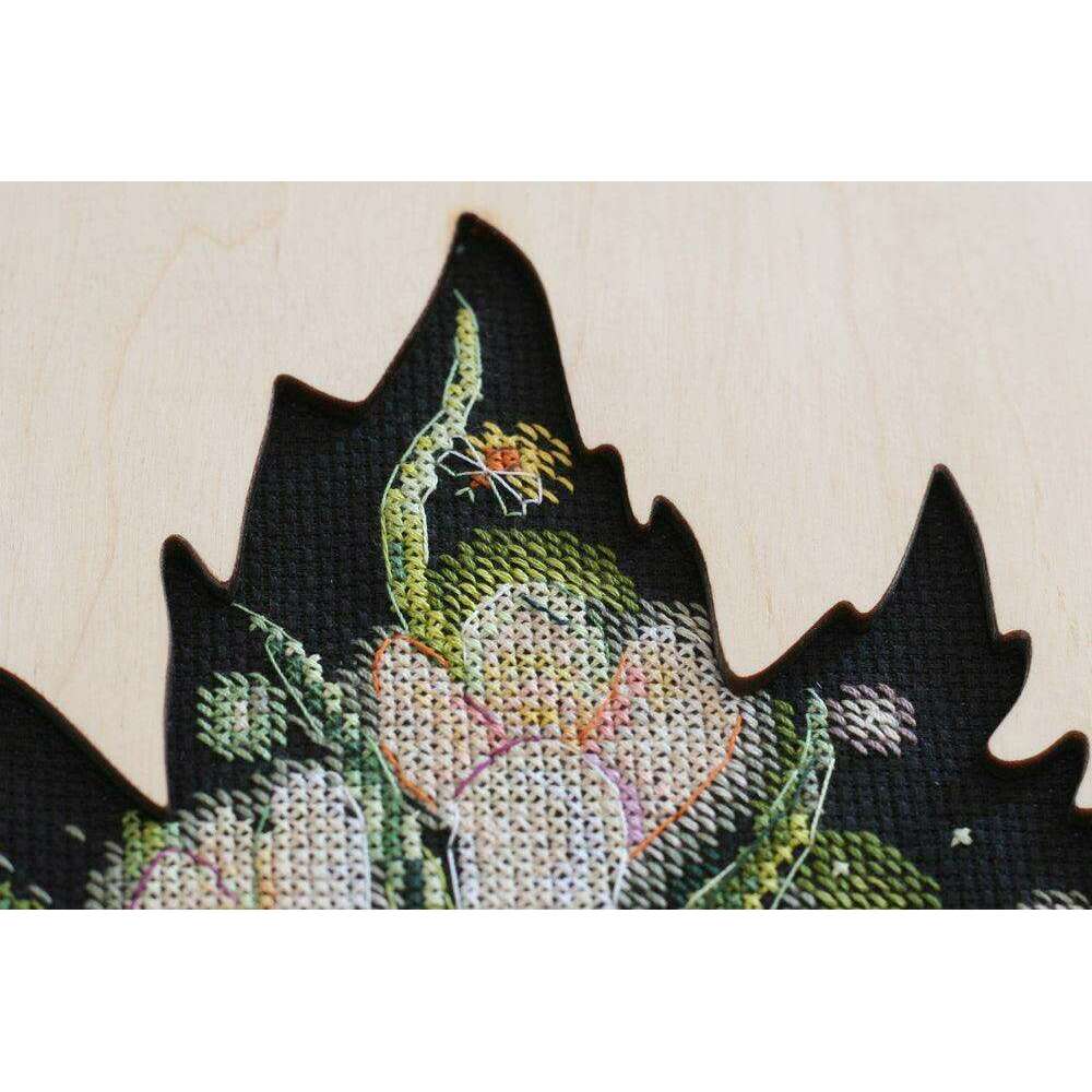 Cross-stitch kit - Little secret AH-115