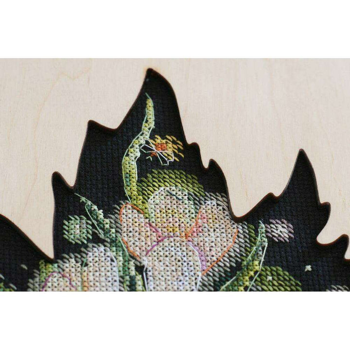 Cross-stitch kit - Little secret AH-115