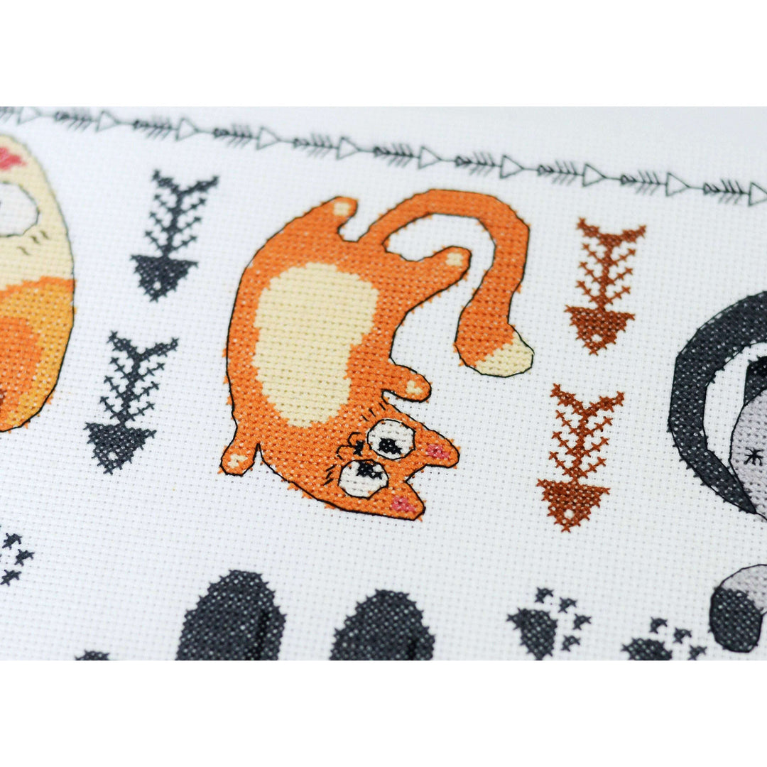 Cross-stitch kit - Meow-meow AH-281